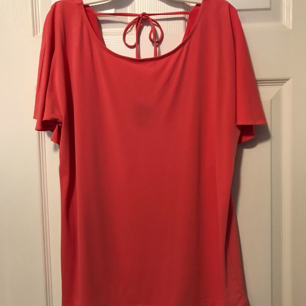 Ann Taylor Factory NWOT shirt with flutter sleeves